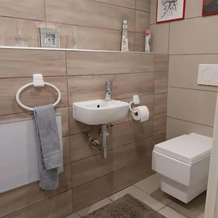 アパート Einliegerwohnung In Gissigheim Konigheim