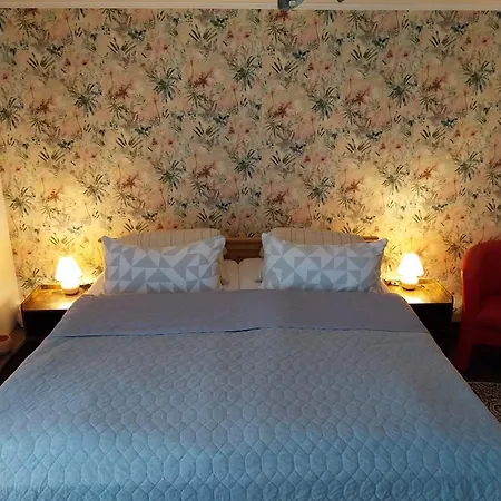 Einliegerwohnung In Gissigheim *